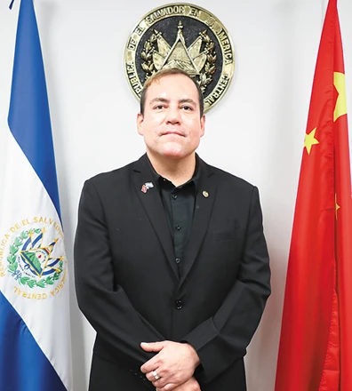 Bagay ki pi frape m se Lachin (mwen se yon anbasadè nan peyi Lachin)